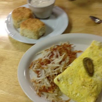 Tc's Country Kitchen - an omelet and hash browns - American Near Me - Clinton, Oklahoma Tc's Country Kitchen - an omelet and hash browns - American Near Me - Clinton, Oklahoma
