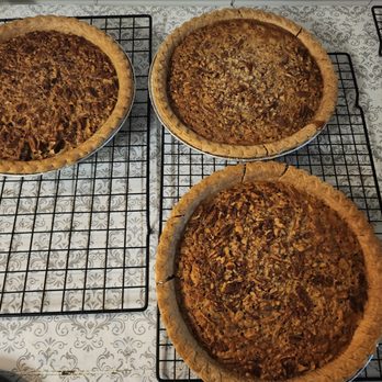 Soul Sisters Pastries - Pecan Pie - Patisserie/Cake Shop Near Me - Houston, Texas Soul Sisters Pastries - Pecan Pie - Patisserie/Cake Shop Near Me - Houston, Texas