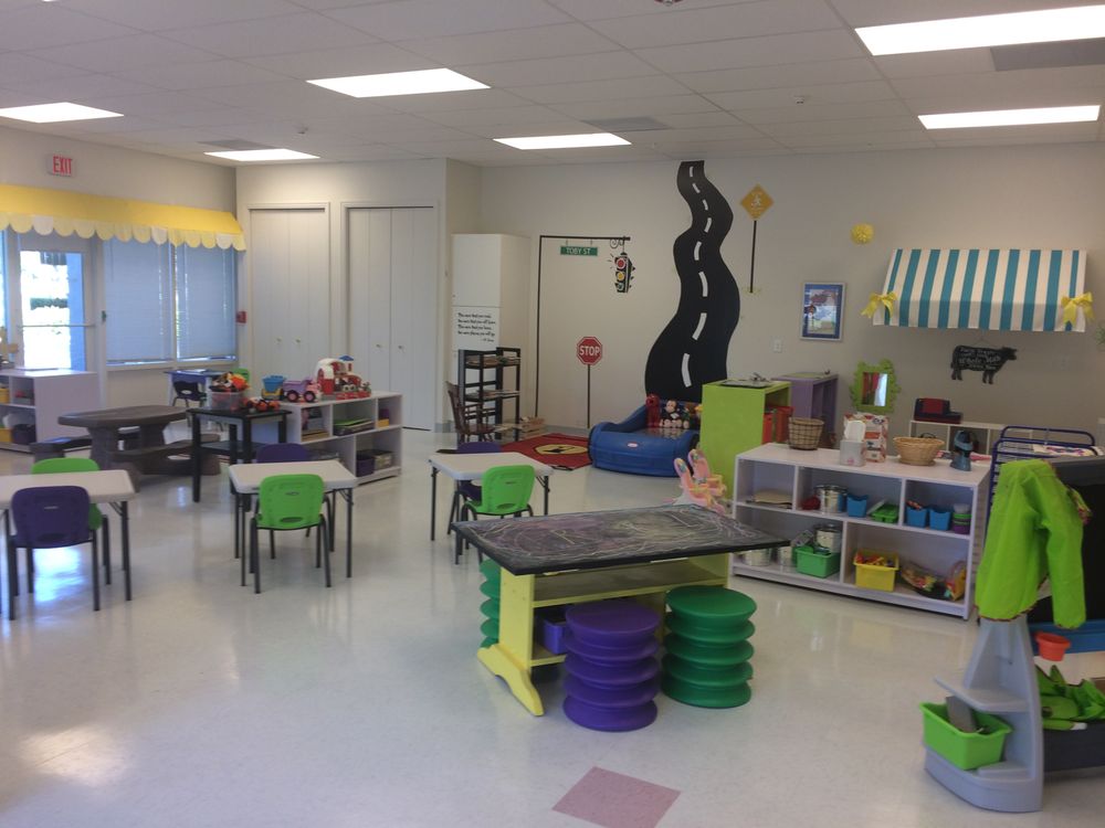Sunshine Learning Center - childcare center in Naples, FL
