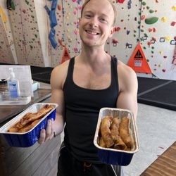 Rapp Rocks Climbing Gym - Members only events like the Potluck!