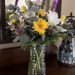 Town & Country Floral - Mother's Day flowers