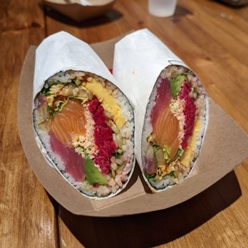 En Hakkore 2.0 - Friends burrito - Asian Fusion Near Me - Chicago, Illinois En Hakkore 2.0 - Friends burrito - Asian Fusion Near Me - Chicago, Illinois