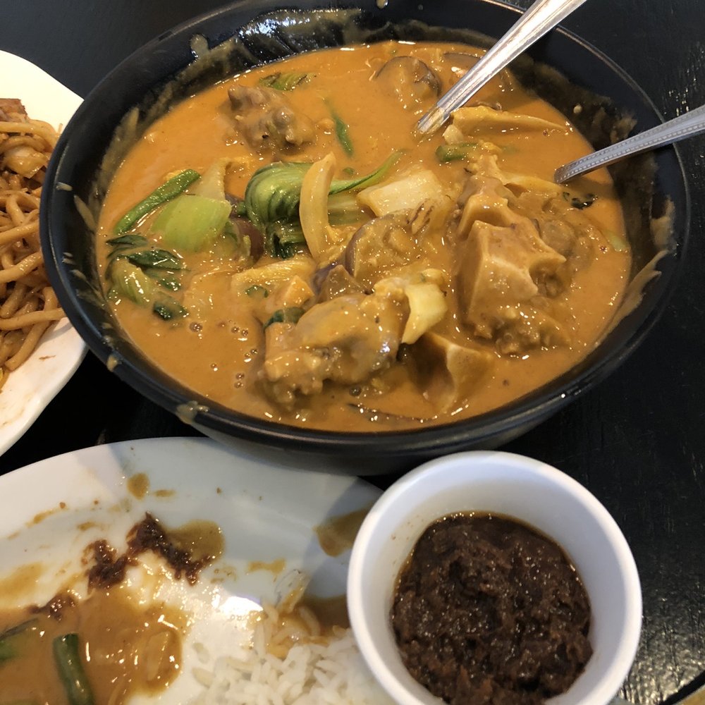 Miki House - Kare Kare Oxtail Peanut Stew - Filipino Near Me - West Covina, California Miki House - Kare Kare Oxtail Peanut Stew - Filipino Near Me - West Covina, California