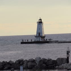 Snyder's Shoreline Inn - View!