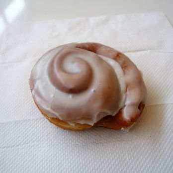 Oh Doughnuts - Oh Doughnuts 09/27/18: Vegan Pershing with Yogurt Glaze - Donuts Near Me - Winnipeg, Manitoba