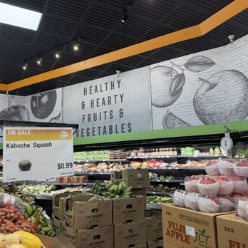 Enson Market - Inside - Grocery Near Me - Orlando, Florida