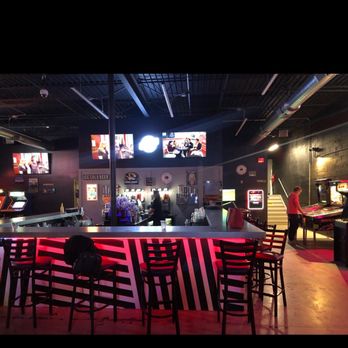 Pints N Play - a sports bar with neon lights - Arcades Near Me - Blue Springs, Missouri Pints N Play - a sports bar with neon lights - Arcades Near Me - Blue Springs, Missouri