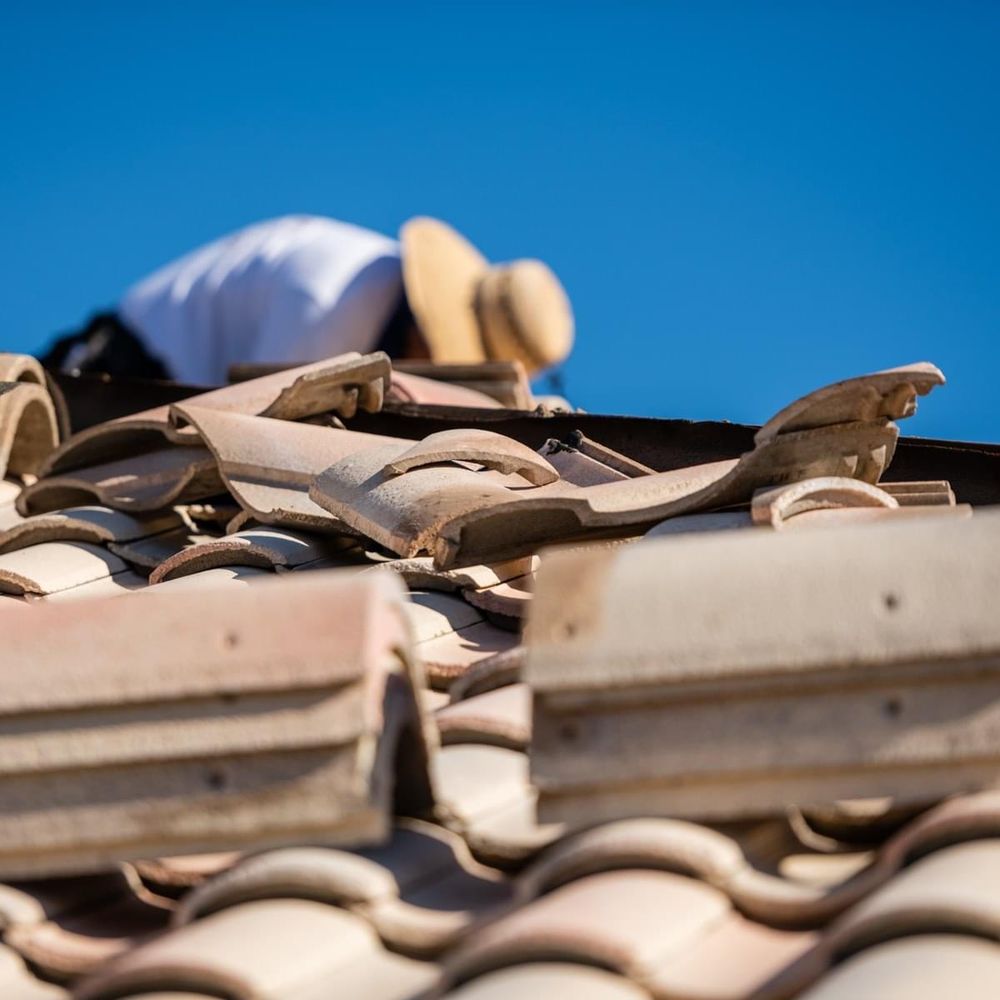 Slide of LA Roofing Services