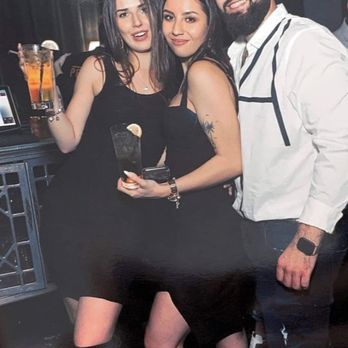Big Tonys Barber Life - Me & The Cut got 2 beautiful women arhat same night - Barbers Near Me - Brooklyn, New York