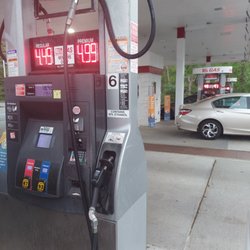 BJ's Gas Station