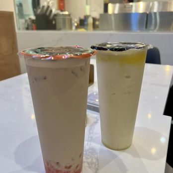 Krak Boba - Krak Signature Milk Tea (Non-Dairy, Large) with Pink Agar Boba and Maui Waui (Large). - Bubble Tea Near Me - Lake Forest, California