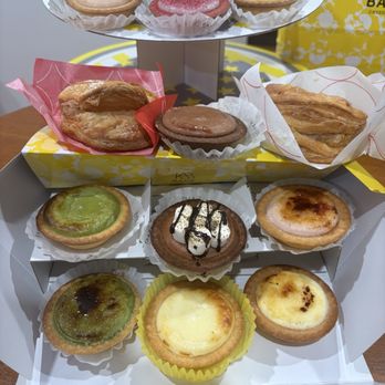 BAKE Cheese Tart - One of each flavor including the APPLE PIE and peach pie. - Bakeries Near Me - Los Angeles, California BAKE Cheese Tart - One of each flavor including the APPLE PIE and peach pie. - Bakeries Near Me - Los Angeles, California