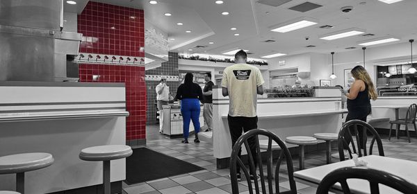 In-N-Out Burger by null