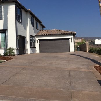 DMD Custom Concrete - Driveway stamped and colored before sealer - Masonry/Concrete Near Me DMD Custom Concrete - Driveway stamped and colored before sealer - Masonry/Concrete Near Me