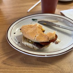 Barb's Stateline Restaurant - Bacon Cheeseburger