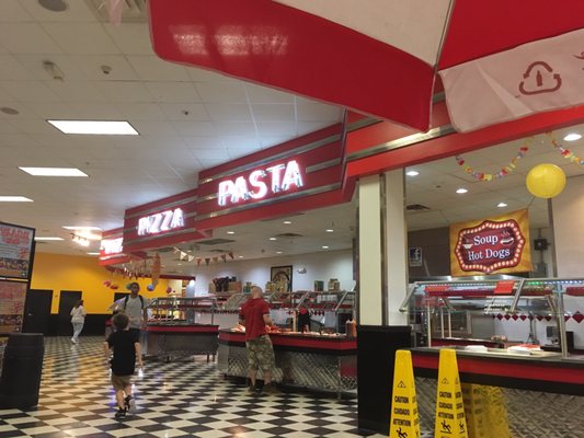 St. Louis Incredible Pizza Company by null