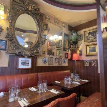 Au Reveil du XV - Inside - French Near Me - Paris, 75