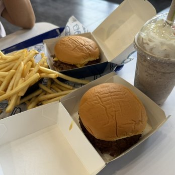 Sizzle Stack Burger - Sizzle Stacks, Beef Tallow Fries, Oreo Shake.. everything was good. - Burgers Near Me - Las Vegas, Nevada Sizzle Stack Burger - Sizzle Stacks, Beef Tallow Fries, Oreo Shake.. everything was good. - Burgers Near Me - Las Vegas, Nevada
