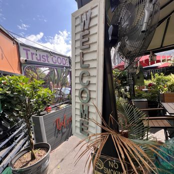 Pontilly Coffee - Coffee & Tea Near Me - New Orleans, Louisiana