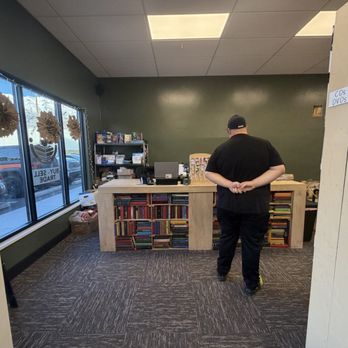 The Happy Book Stack - Bookstores Near Me - Pleasant Grove, Utah