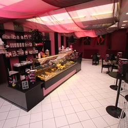Camelia Cupcakes Familly
