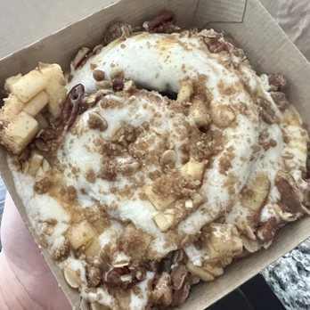 Cinnaholic - Caramel Apple Pie Roll - Desserts Near Me - Cary, North Carolina Cinnaholic - Caramel Apple Pie Roll - Desserts Near Me - Cary, North Carolina
