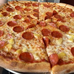 18 inch pepperoni and pineapple pizza