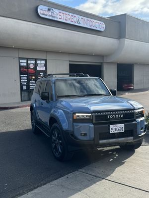 Full Ceramic Window Tint – Land Cruiser - This Toyota Land Cruiser came in with no tint, and the customer wanted maximum heat rejection without losing visibility. We installed ceramic film on all windows, blocking up to 99% of UV rays and keeping the interior significantly cooler. The end result was a clean, factory-like finish backed by our lifetime warranty