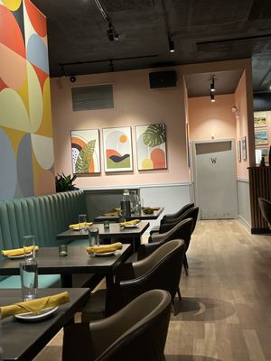 Felix: Modern American Dining by null