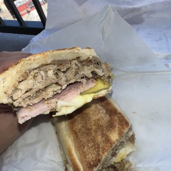 Cafecito - Cubano - Cuban Near Me - Chicago, Illinois