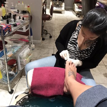 Euphoria Nails & Spa - Forgot her name but she gives awesome pedis! - Nail Salons Near Me - Baton Rouge, Louisiana Euphoria Nails & Spa - Forgot her name but she gives awesome pedis! - Nail Salons Near Me - Baton Rouge, Louisiana