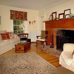 Benjamin F. Packard House Bed & Breakfast