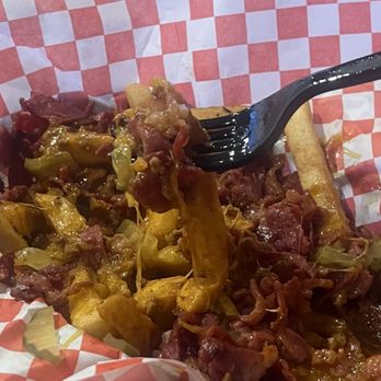 Alas Toxicas - Pastrami chili cheese fries - Pizza Near Me - Cerritos, California