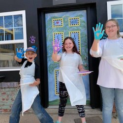 Thou Art Gallery - We offer art activities for our kiddos with Art Saturdays, After School Art, summer Art Camps and private parties.