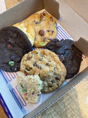 Insomnia Cookies by null