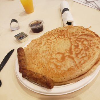 The Lodge On Echo Lake - Thurman maple days pancake breakfast. - Guest Houses Near Me - Warrensburg, New York The Lodge On Echo Lake - Thurman maple days pancake breakfast. - Guest Houses Near Me - Warrensburg, New York