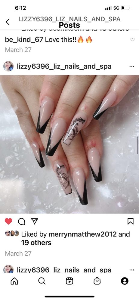Liz Nails Logo