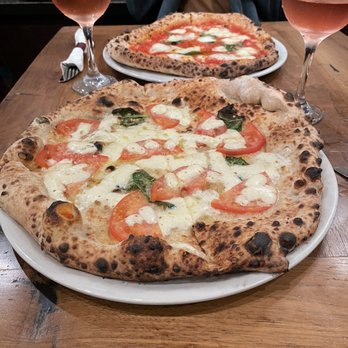 Mercurio's Shadyside - Pizza Near Me - Pittsburgh, Pennsylvania