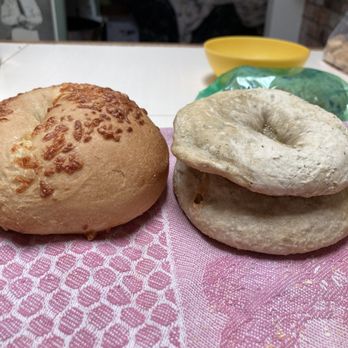Big Apple Bagels - 1 Big apple bagel, 2 little apple bagels. WTH - Bagels Near Me - Castro Valley, California