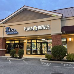 Playa Bowls - Front entrance