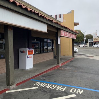 Huong Tra - Store front, parking can be difficult - Vietnamese Near Me - Richmond, California
