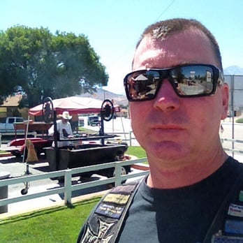 Copper Top BBQ - Hank at his Grill behind me - Barbeque Near Me - Big Pine, California Copper Top BBQ - Hank at his Grill behind me - Barbeque Near Me - Big Pine, California