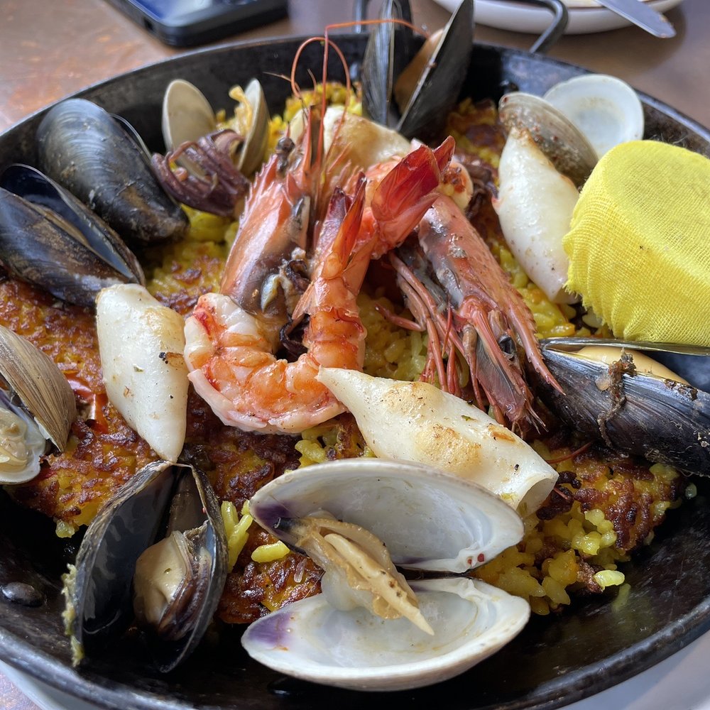 Valentina - Paella de mariscos - Seafood Near Me - Encinitas, California Valentina - Paella de mariscos - Seafood Near Me - Encinitas, California