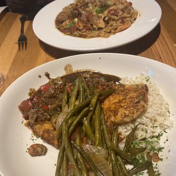 Maple Tree Inn - Blackened redfish etouffee - Southern Near Me - Homewood, Illinois Maple Tree Inn - Blackened redfish etouffee - Southern Near Me - Homewood, Illinois