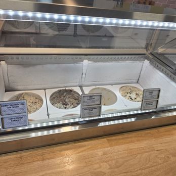 Ridge Top Parlor - Ice cream flavors - Ice Cream & Frozen Yogurt Near Me - Paradise, California Ridge Top Parlor - Ice cream flavors - Ice Cream & Frozen Yogurt Near Me - Paradise, California