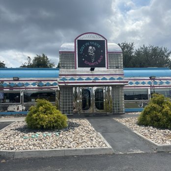 Lost In Taste - Sports Bars Near Me - Christiansburg, Virginia