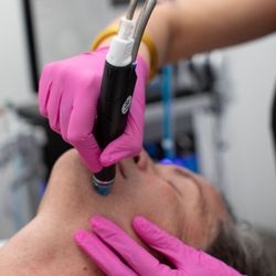 Hydrafacial! Discover our Skin Health Club! Unlock monthly facials and skin care specials.