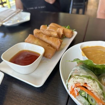 Rajanee Thai Haleiwa - Thai Near Me - Haleiwa, Hawaii Rajanee Thai Haleiwa - Thai Near Me - Haleiwa, Hawaii