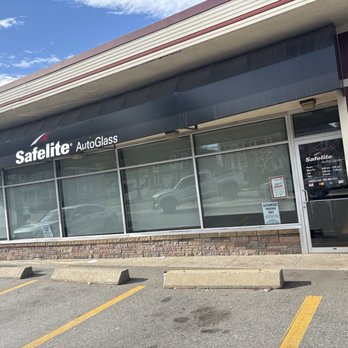 Safelite AutoGlass - Windshield Installation & Repair Near Me - Dorchester, Massachusetts Safelite AutoGlass - Windshield Installation & Repair Near Me - Dorchester, Massachusetts