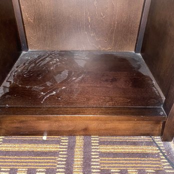 Astoria Hotel & Suites - Nightstand - Hotels Near Me - Glendive, Montana Astoria Hotel & Suites - Nightstand - Hotels Near Me - Glendive, Montana